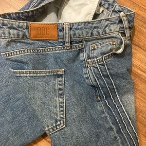 BGD Detailed Mom Jeans size 28W
